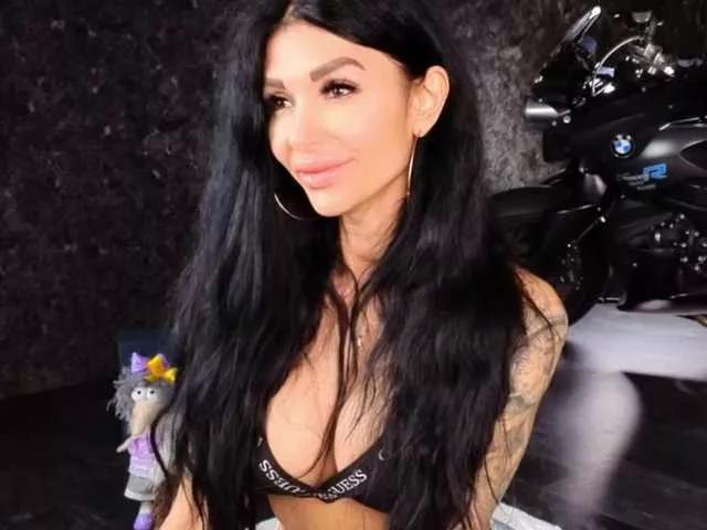 -BABAYAGA- on BongaCams 