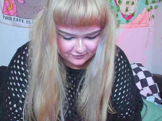 -CandyM1lky- on BongaCams 