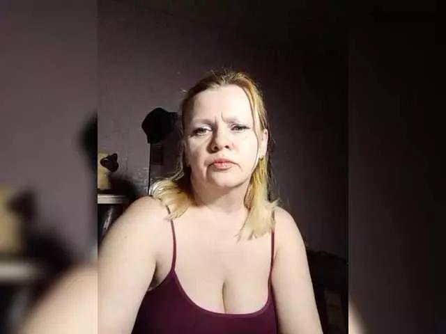 -Chiika- on BongaCams 