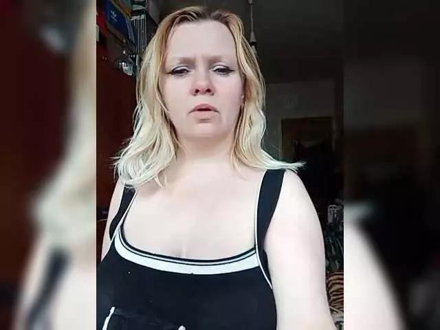 -Chiika- on BongaCams 