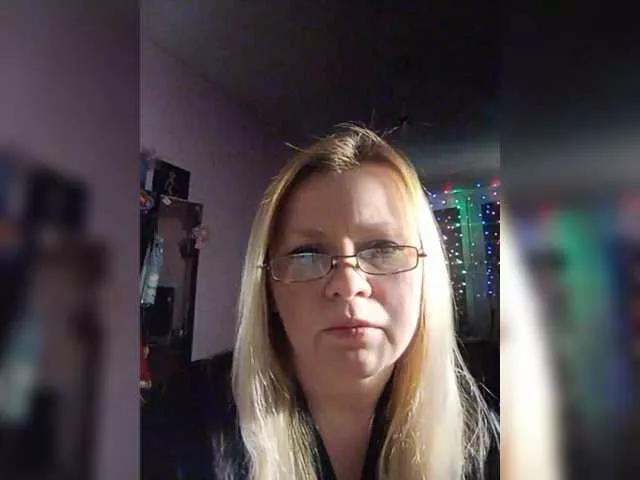 -Chiika- on BongaCams 