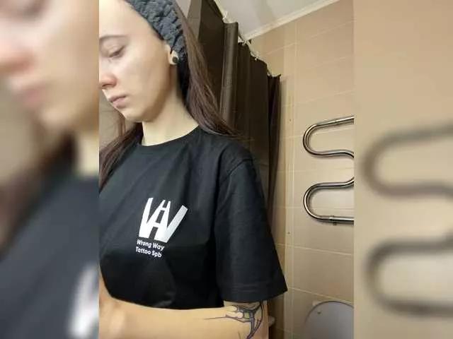-LittleFairy- on BongaCams 