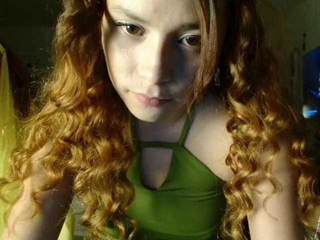 3barelylegal18 on BongaCams