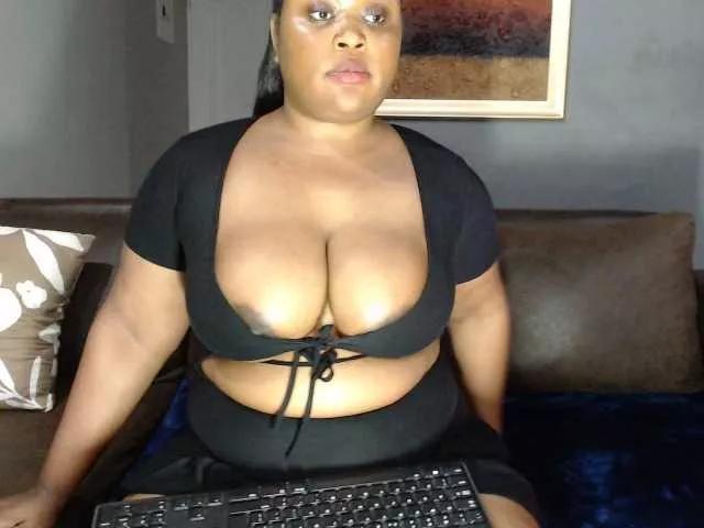 AfricanRose on BongaCams 