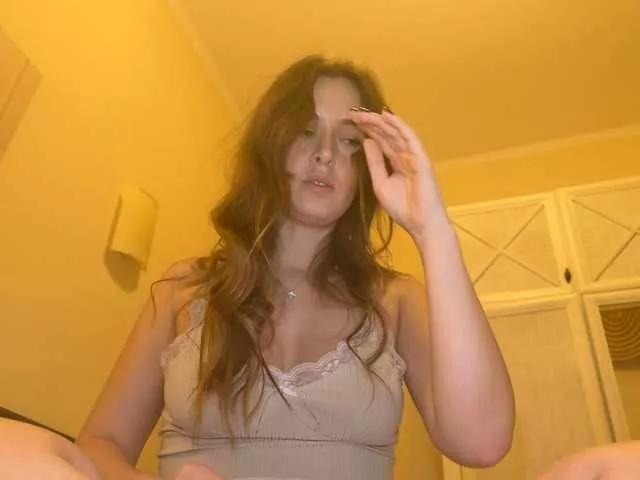 AleksisFox on BongaCams 