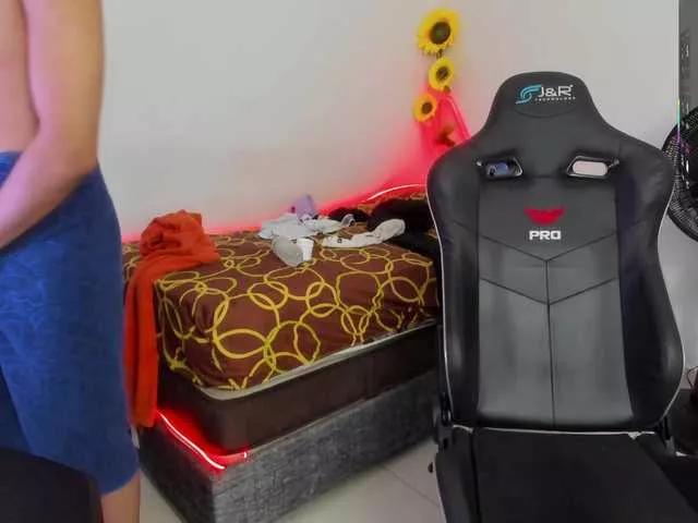alex-kei on BongaCams 
