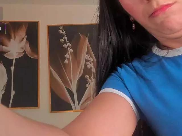 AliceCrawford on BongaCams 