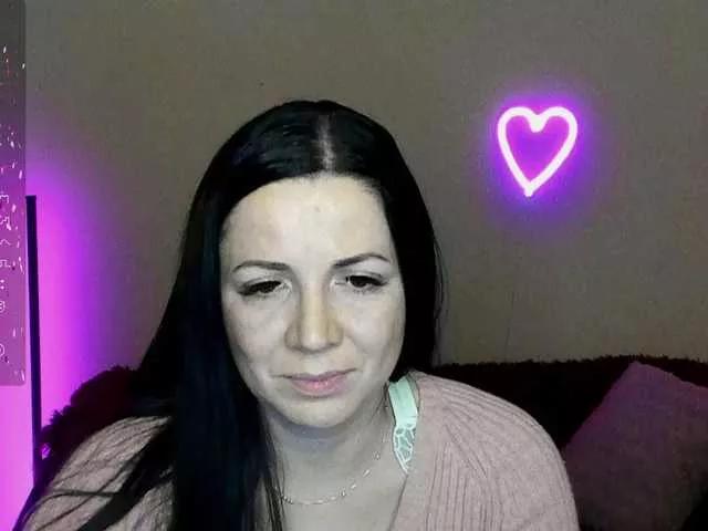 AlikaLorensTalk on BongaCams 
