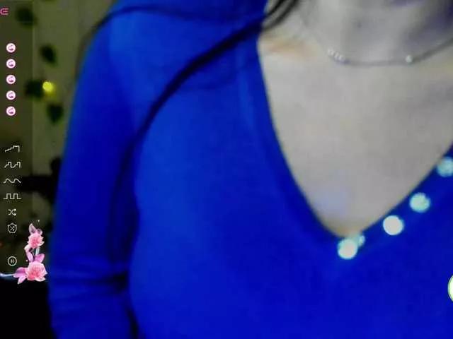 AlikaLorensTalk on BongaCams 