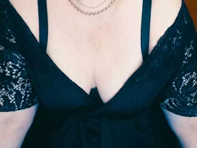 Alisa1917 on BongaCams 