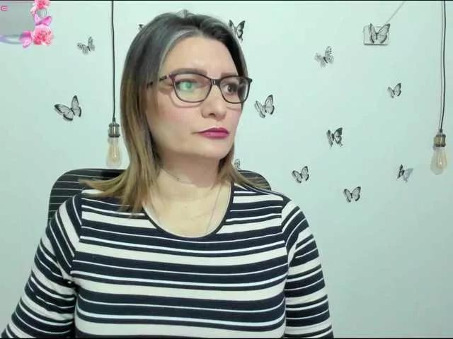 Amie-Adams82 on BongaCams 