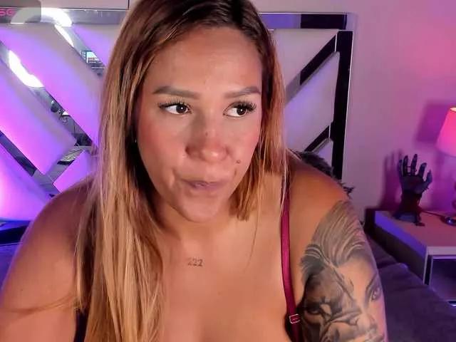AnahiJones on BongaCams 