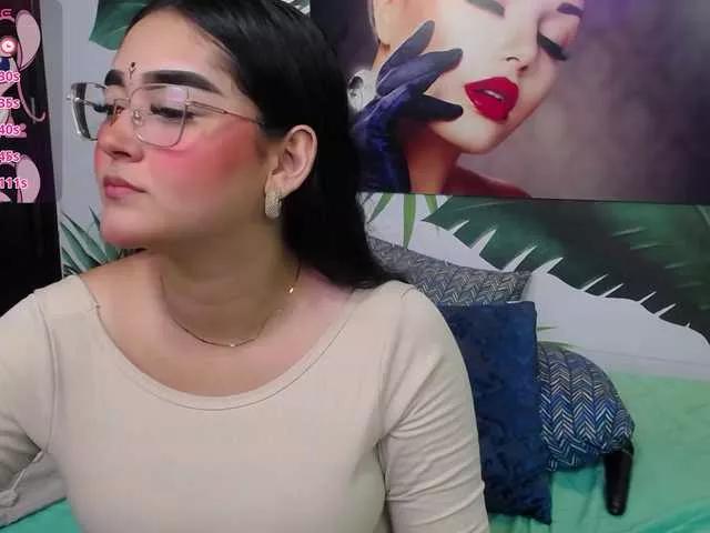 analishalimar on BongaCams 