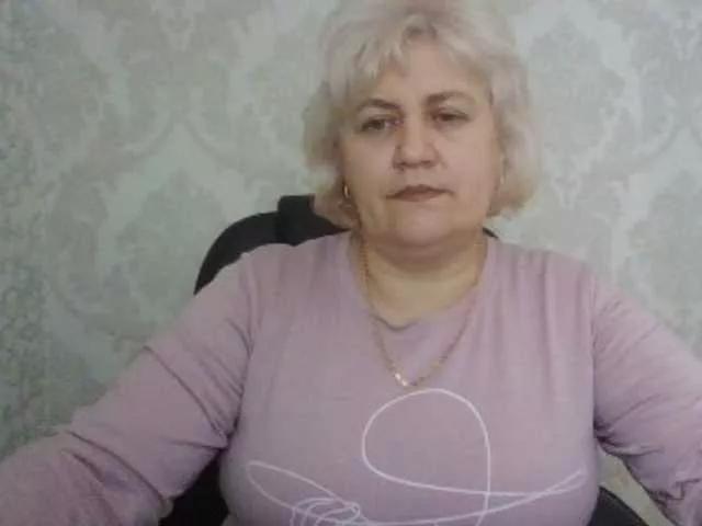 AngelaFamez on BongaCams 