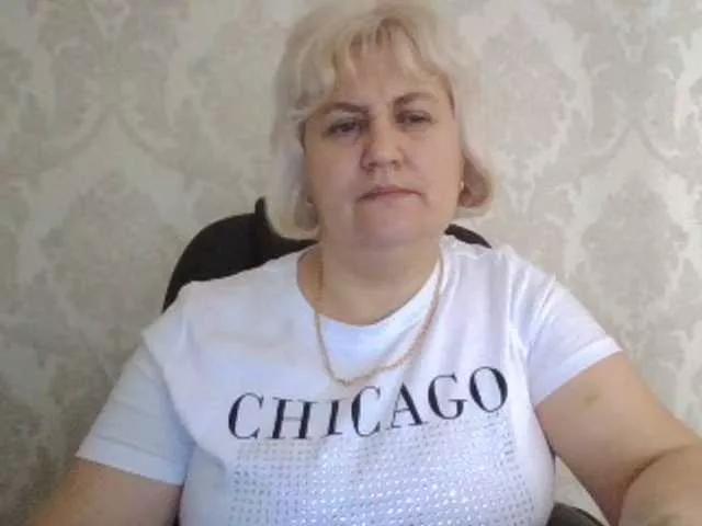 AngelaFamez on BongaCams 