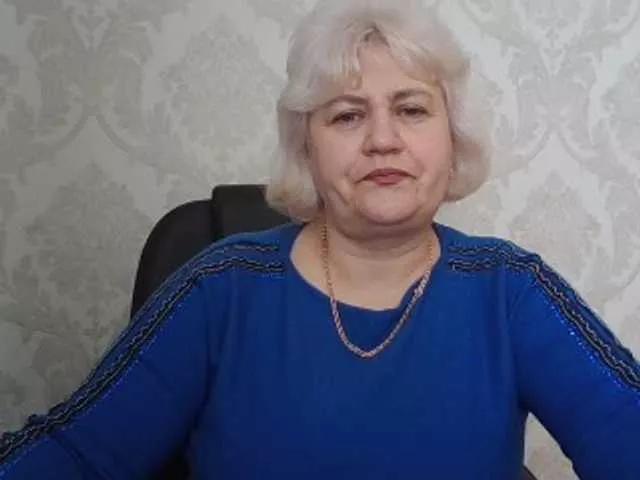 AngelaFamez on BongaCams 