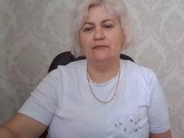 AngelaFamez on BongaCams 