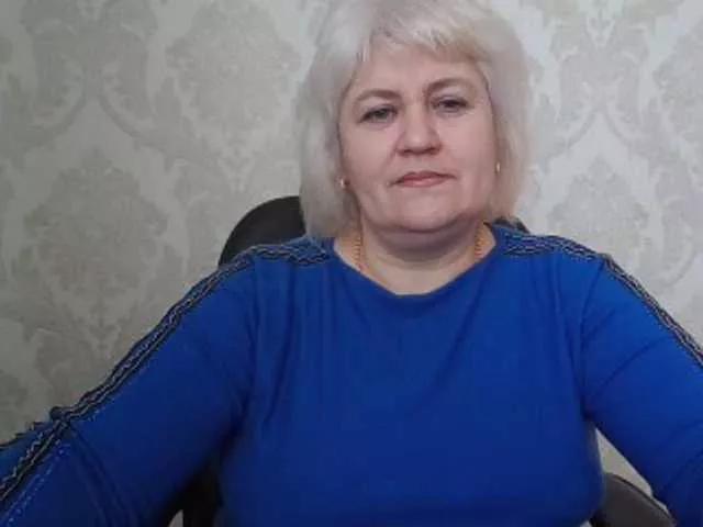 AngelaFamez on BongaCams 