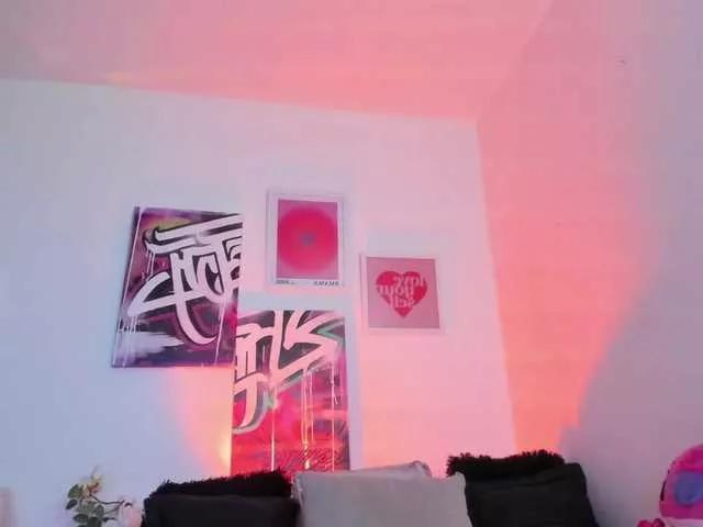 Anniehuntterss on BongaCams 