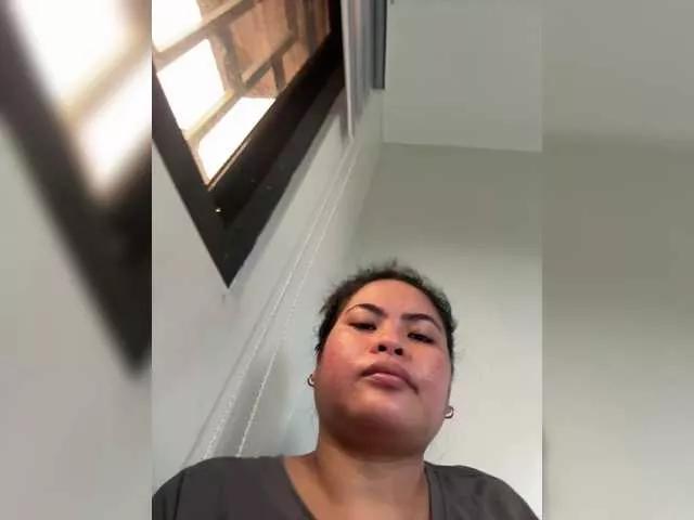 Asianbigbuttyboobs on BongaCams 