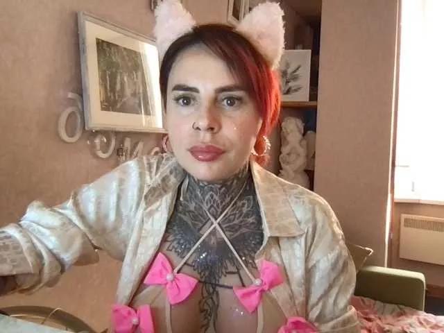 azazel-queen7 on BongaCams 
