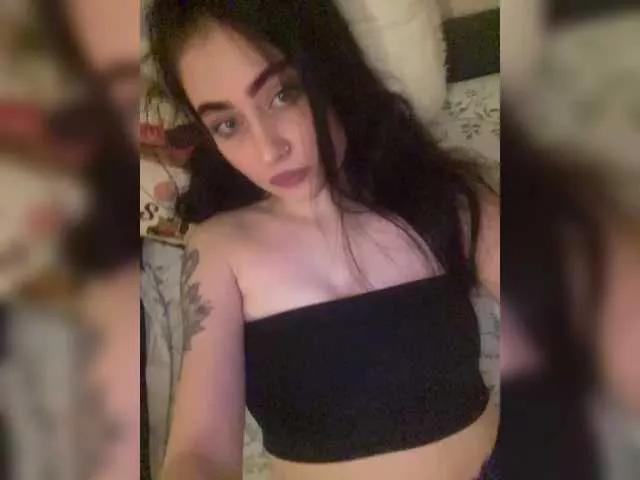 BabyMilia717 on BongaCams 