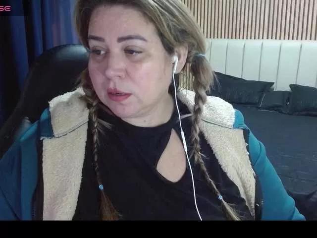 bella-savati on BongaCams 