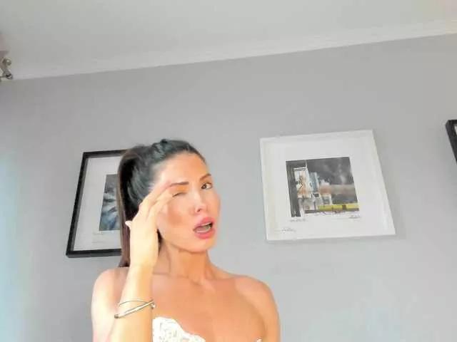 bellahot77 on BongaCams 