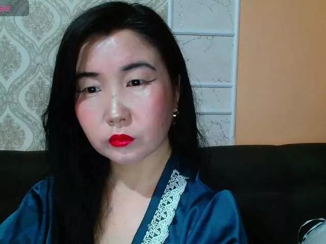 Bet-Lu on BongaCams 