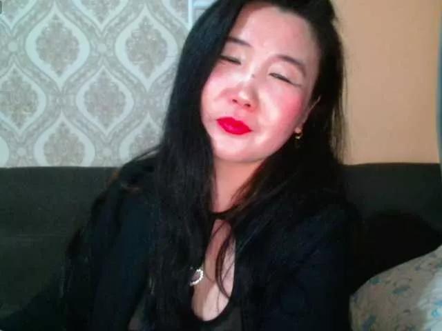 Bet-Lu on BongaCams 