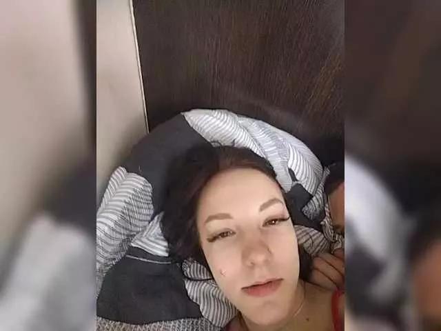 Bibaboba2 on BongaCams 