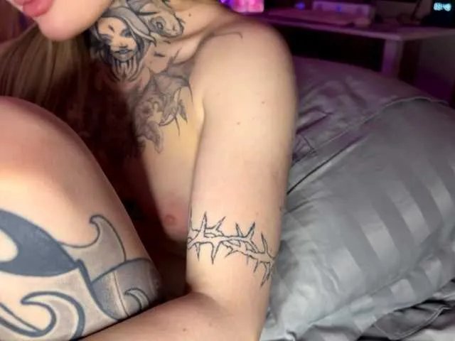 Offline bklfeya on BongaCams