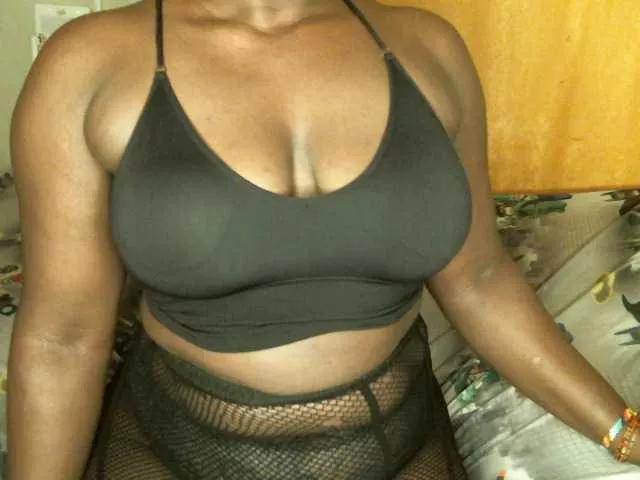 BLACKQUEEN344 on BongaCams 