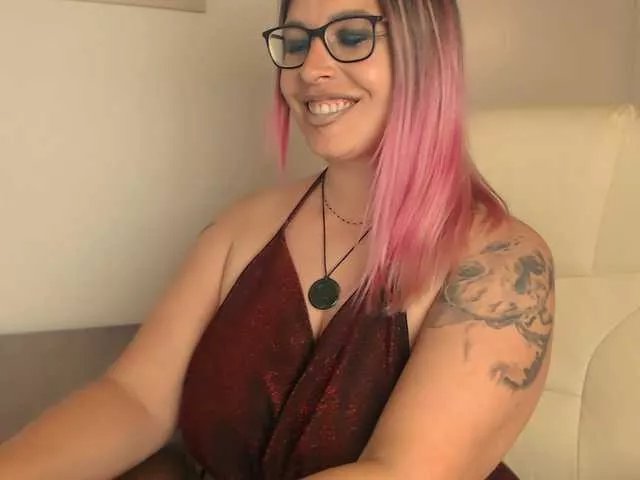 Offline BlondeNicolet on BongaCams