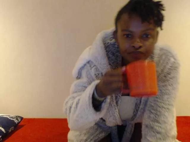 BlondQ2003 on BongaCams 