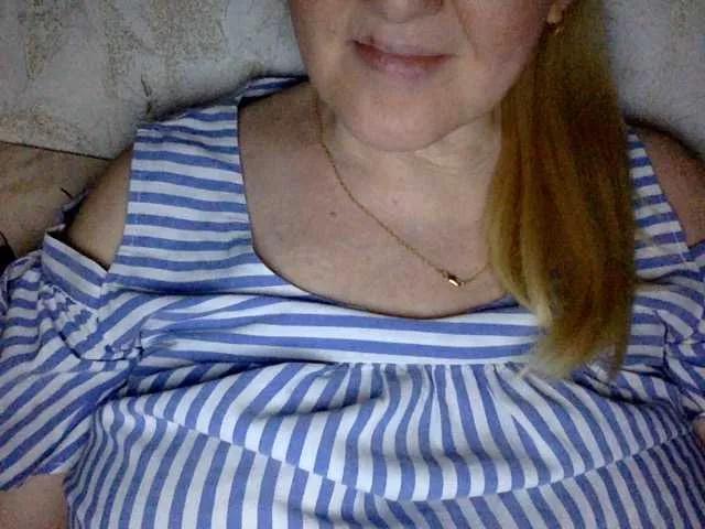 BlondyVio on BongaCams 