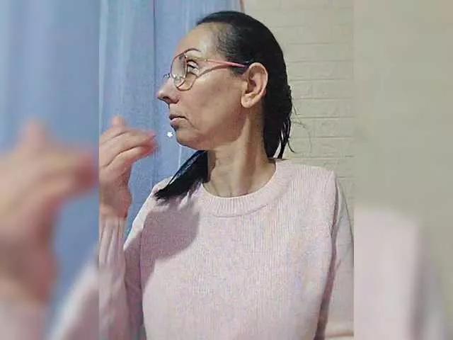 Brunetasexy1 on BongaCams 