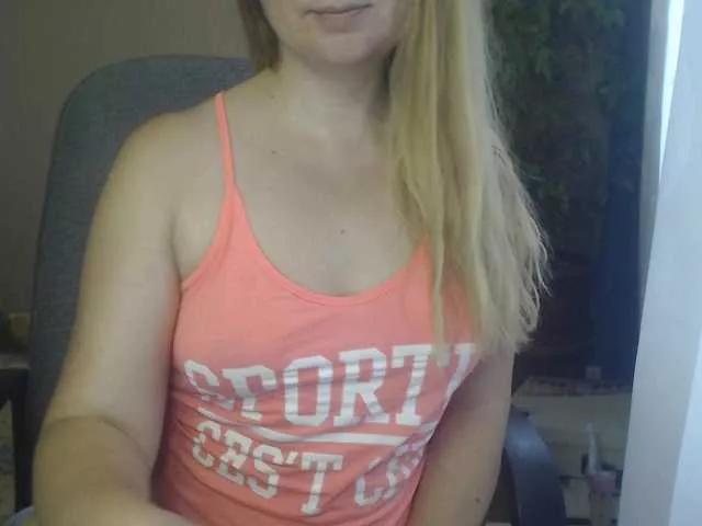 Camomila1211 on BongaCams