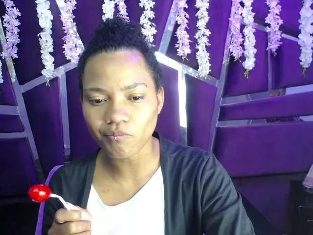 CandyBron on BongaCams 