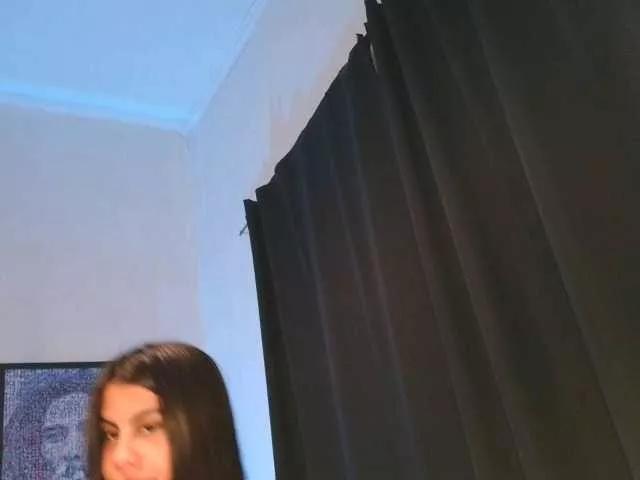 capriciousqueen on BongaCams 