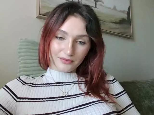 CarmelinaDesire on BongaCams 