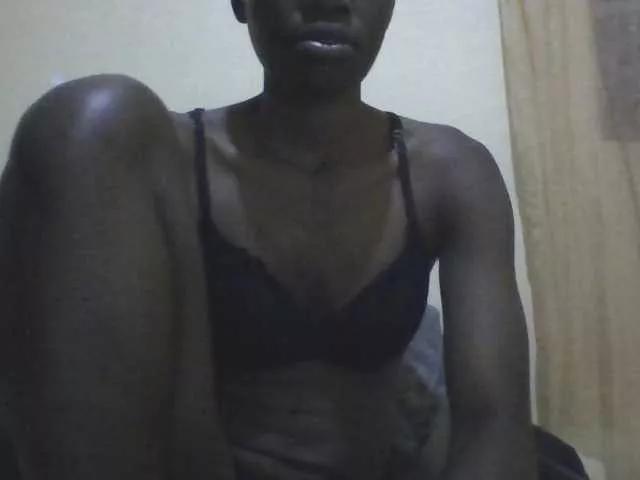 Carolee on BongaCams 