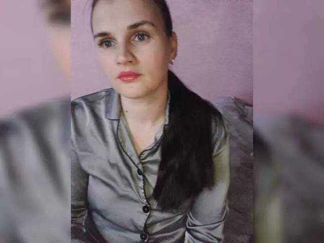 Caroline69 on BongaCams 
