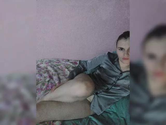 Caroline69 on BongaCams 