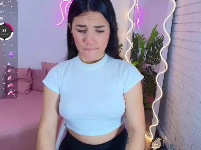 Chiara-tay on BongaCams 