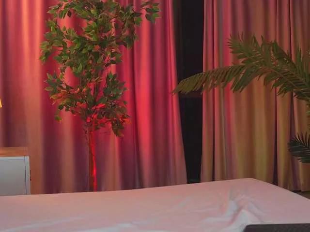 ChicaOra on BongaCams 