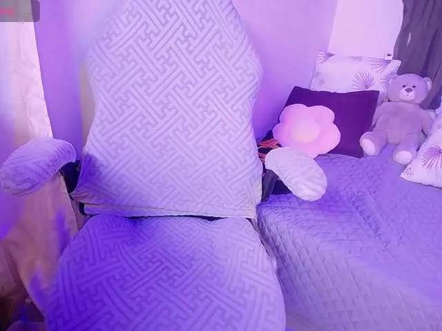 chloe-tgn from BongaCams