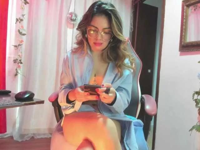 clarise17 on BongaCams 