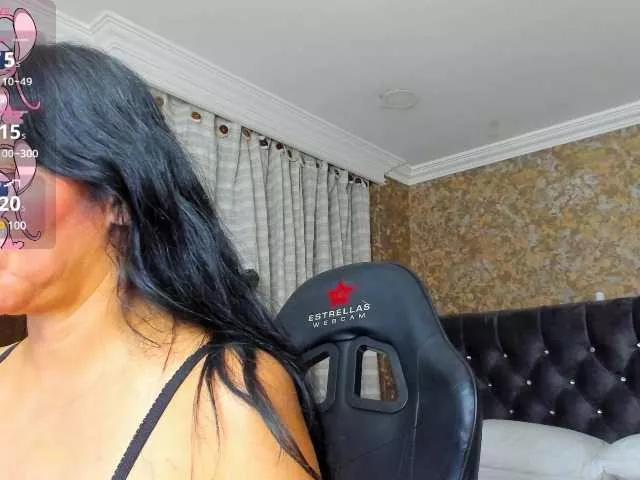 clarissa-moon on BongaCams 