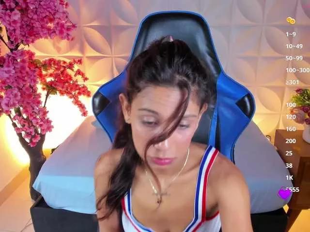 cora-22 on BongaCams 